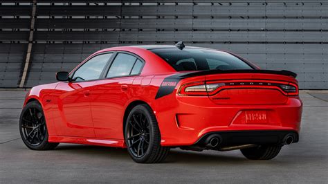 2020 dodge charger daytona package